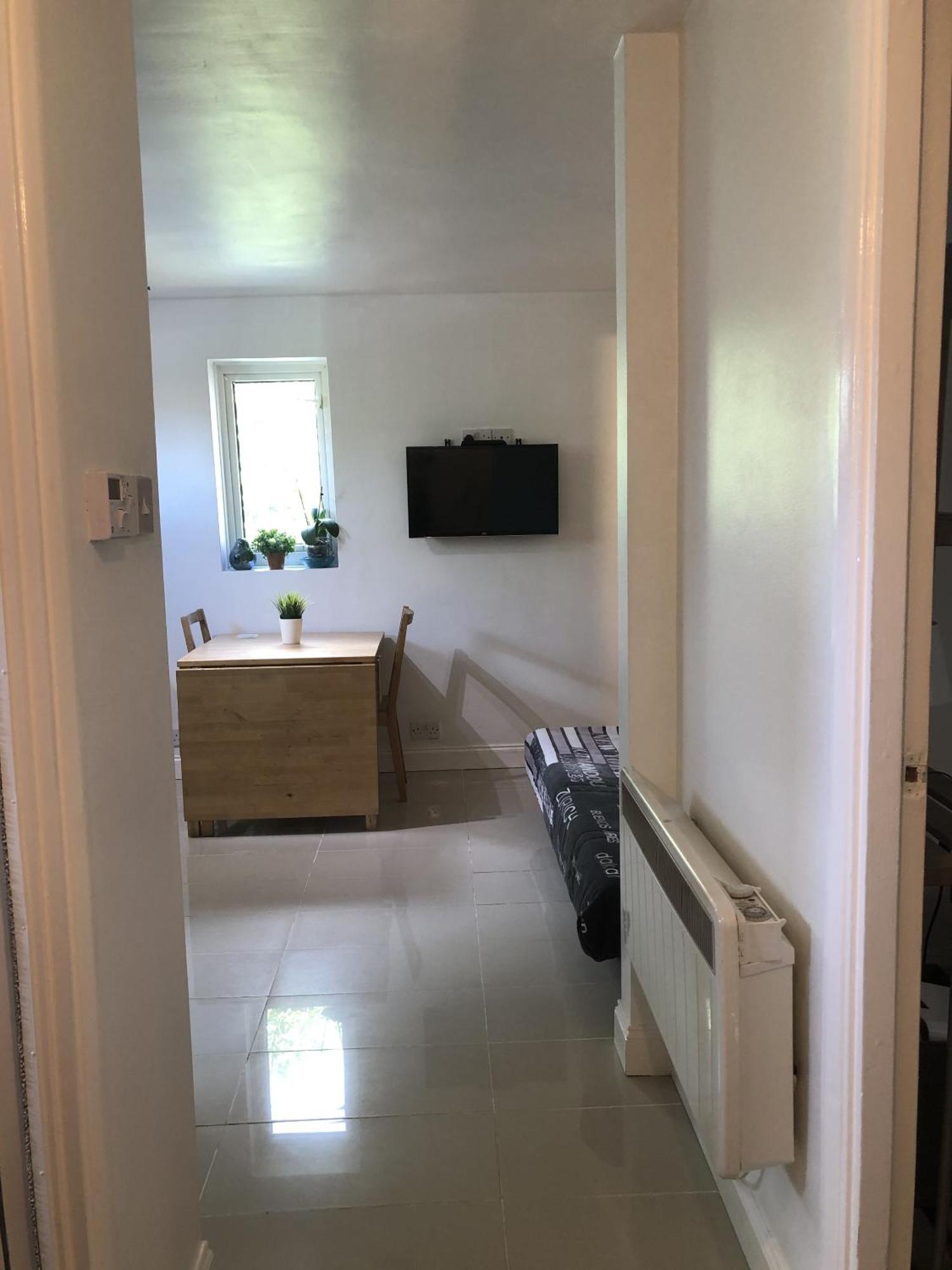 Apple House Guesthouse Heathrow Airport Hillingdon Ruang foto